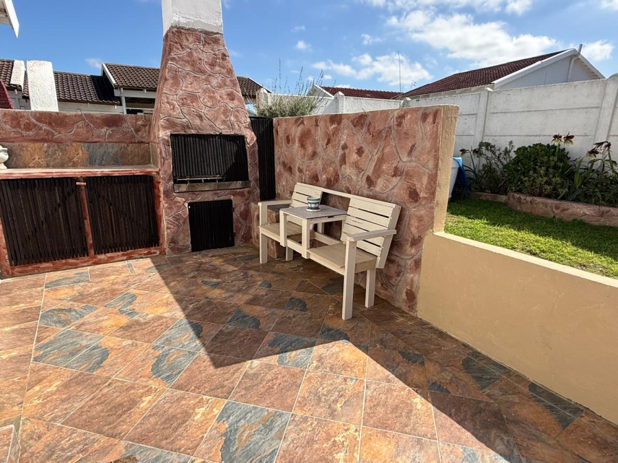 2 Bedroom Property for Sale in Aston Bay Eastern Cape